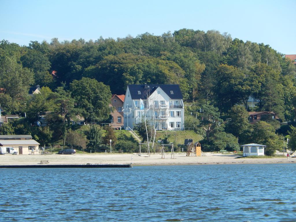 Haus Seeblick Insel Ruegen Lietzow Exterior photo